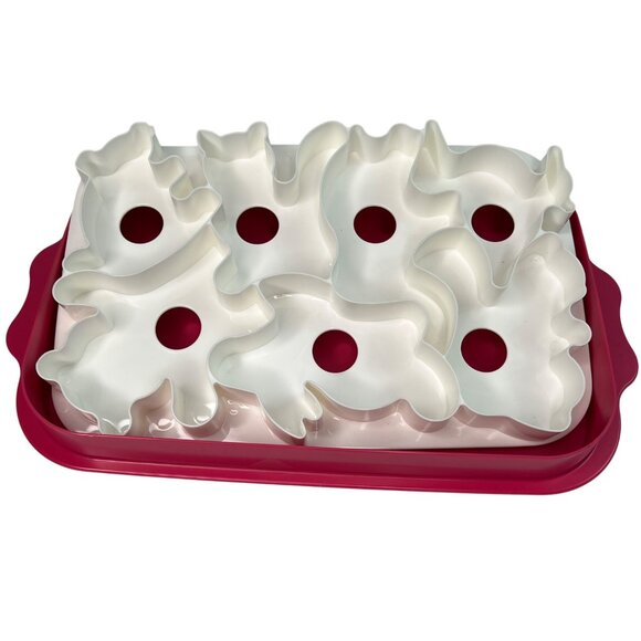 Tupperware Animal Wigglers Set Wiggly Gelatin & Cookie Mold Fun Kids Baking Red - Picture 3 of 11
